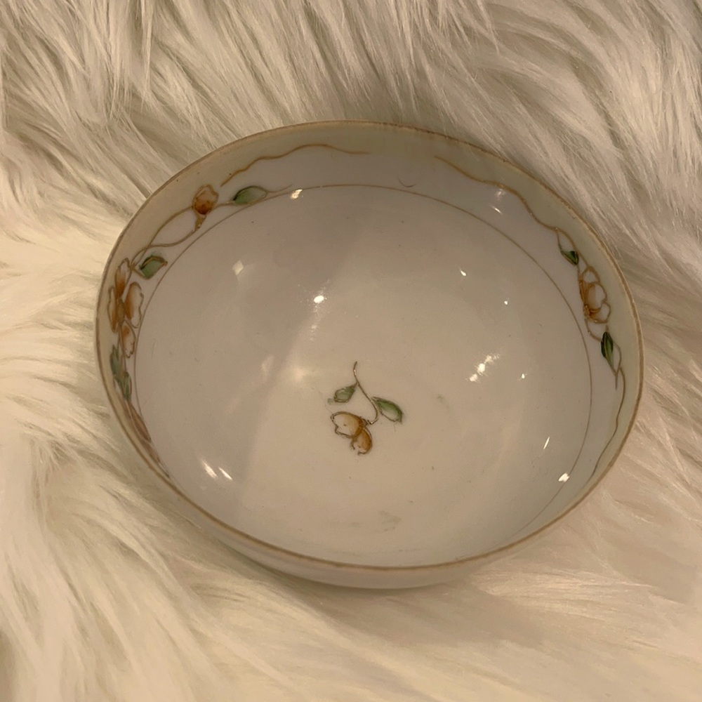 3 footed Nippon bowl